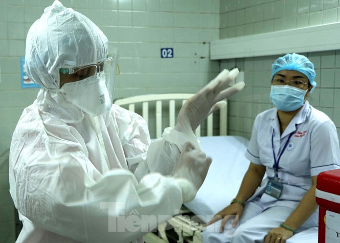 ##s###Tại Bệnh viện Thống Nhất, toàn thể nhân viên y tế đã hoàn thành lấy mẫu xét nghiệm COVID-19 đợt một từ ngày 9/2 và có kết quả âm tính.