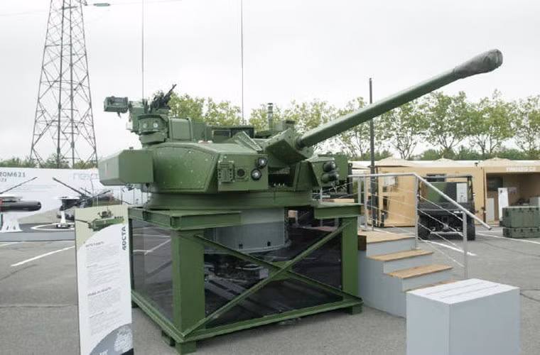 Về hỏa lực, mẫu xe bọc thép trinh sát mới của Quân đội Pháp được trang bị tháp pháo hai người lắp pháo 40mm CTAS có tầm bắn tối đa 1,5km, có thể bắn đạn xuyên giáp APFSDS. Ngoài ra, mỗi bên tháp pháo còn trang bị ống phóng tên lửa chống tăng MMP có tầm bắn đến 4km.