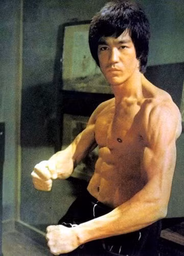 7. Bộ phim "Enter the Dragon" là tác phẩm hoàn chỉnh cuối cùng do Lý Tiểu Long thủ vai.