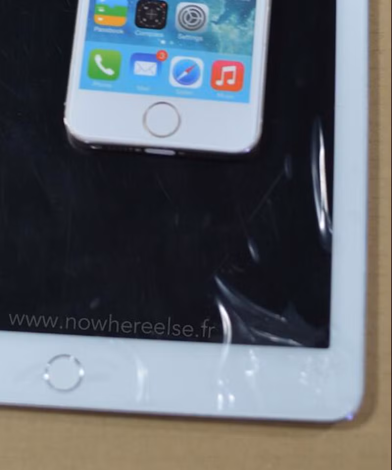 3. iPad Air thế hệ 2 dự đoán sẽ có mặt trên thị trường và gây bão trong năm 2014. Theo đó, mẫu iPad màn hình 9,7 inch sắp ra mắt của Apple sẽ tích hợp làm tăng độ mỏng cho sản phẩm. Sản phẩm công nghệ này có nhiều khả năng sẽ được giới thiệu vào khoảng mùa thu năm nay.