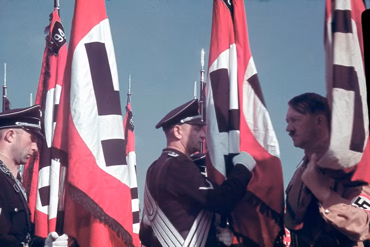 Trùm phát xít Hitler tại Đại hội Đảng Đức quốc xã năm 1938.