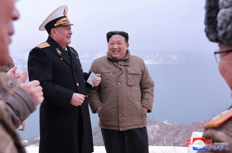 Ông Kim Jong Un bày tỏ sự hài lòng lớn về kết quả cuộc thử nghiệm.