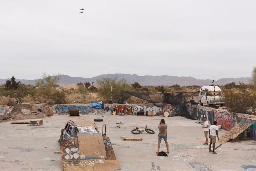 Không có bất cứ thứ gì tại đây bị đánh thuế hay phải chịu bất cứ một khoản phí nào. Theo Muscache.