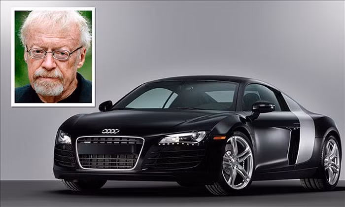 Phil Knight, nhà đồng sáng lập ra hãng kinh doanh đồ thể thao nổi tiếng Nike có phần ưa thích tốc độ và thường xuyên sử dụng siêu xe Audi R8 trị giá 120.000 USD.