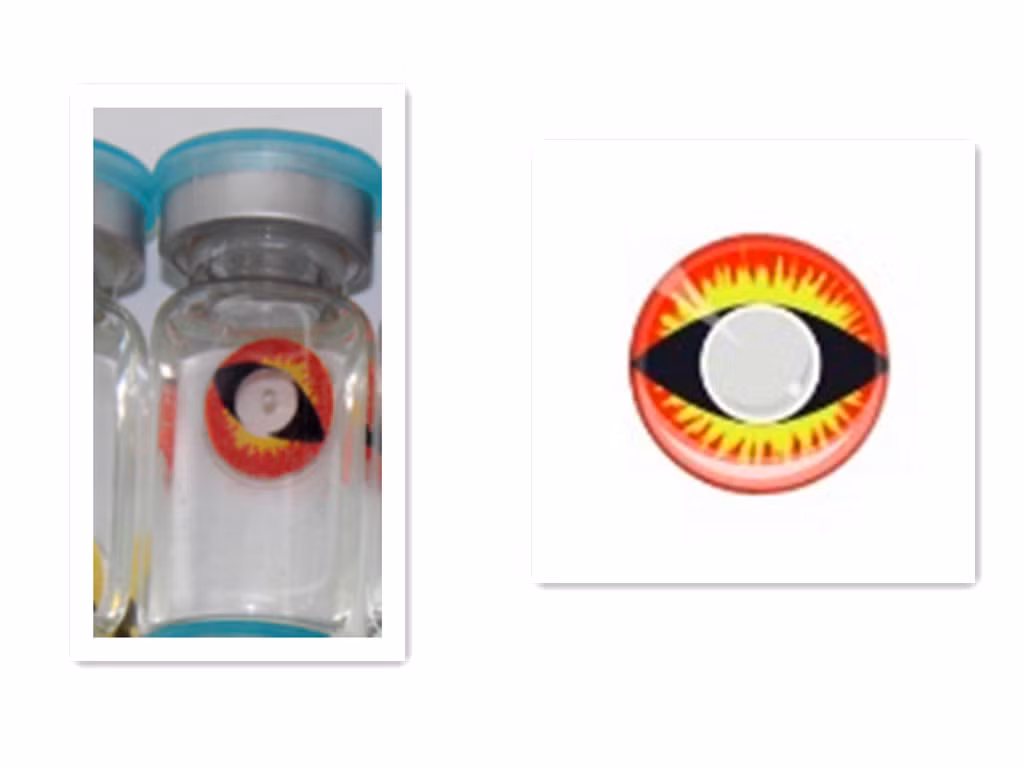 Kính áp tròng thời trang với nhiều màu sắc và style đa dạng cũng đang là sản phẩm rất "hot" trong mùa lễ hội Halloween năm nay. Giá của mỗi cặp kính áp tròng dao động từ 200.000 - 300.000 đồng.