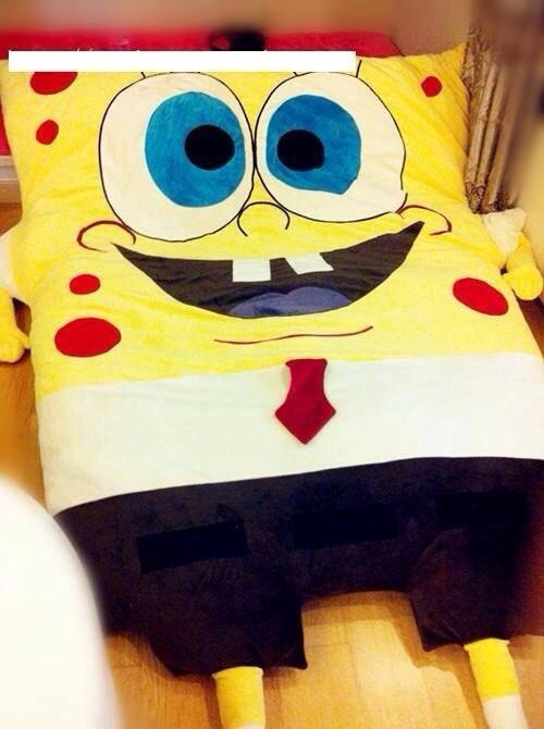 Trời lạnh và là mặt hàng "hot" nên giường thú bông đang là sản phẩm bán chạy, được nhiều người tìm mua, đặc biệt trên các trang mạng.