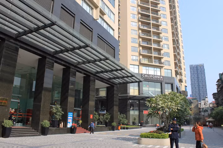 Dự án gồm 2 tòa tháp, trong đó Tháp A từ tầng 1 đến tầng 2 dành cho khu dịch vụ; tầng 3-11 dành cho khu văn phòng; tầng 12-31 là khu căn hộ cao cấp. Tháp B từ tầng 1 đến tầng 3 dành cho khu dịch vụ. Các tầng trên là căn hộ cao cấp.