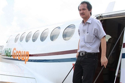 Ở Việt Nam, chỉ có Vasco và ông Đoàn Nguyên Đức (bầu Đức, Chủ tịch Tập đoàn Hoàng Anh Gia Lai) - một trong những người giàu nhất Việt Nam - đang khai thác loại máy bay King Air này.