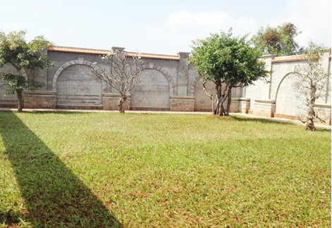 Mới đây, đại gia Lê Ân cho hay, ông đang xây một ngôi biệt thự trên khu đất rộng 6.000 m2 có giá gần 100 tỷ đồng. Khu đất này nằm ngay trước khu du lịch Chí Linh.