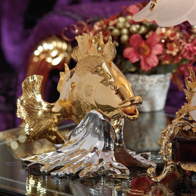 Cá chép hóa rồng là món quà gợi nhớ tới công ơn của thầy cô giáo nhân ngày 20/11. Món quà mạ vàng này không chỉ đẹp mà thực sự ý nghĩa.