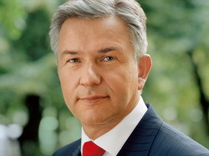 Thị trưởng thành phố Berlin Klaus Wowereit.