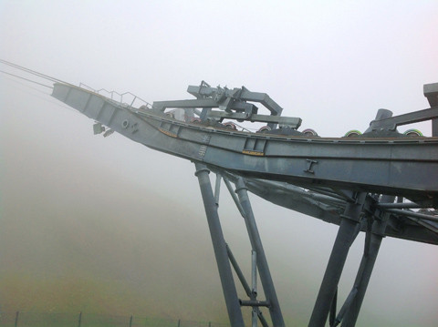 Với vận tốc 8m/s, chỉ mất 15 phút, hệ thống cáp treo này sẽ đưa du khách lên đến đỉnh Fansipan.