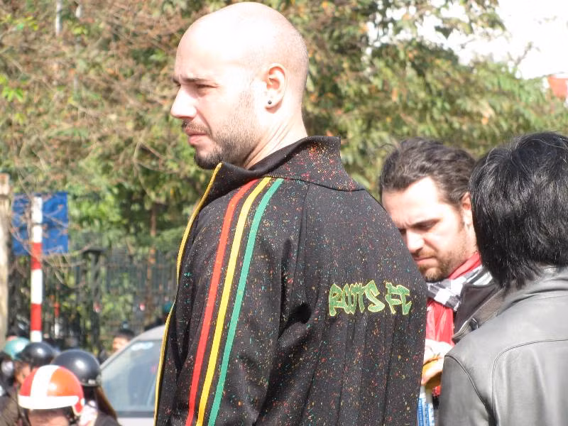 Người nước ngoài cũng đến với mong muốn được thưởng thức những cốc bia tươi mát. Ngày hội Bia Hà Nội diễn ra đúng vào thời điểm Habeco kỷ niệm 55 năm ngày truyền thống bia Hà Nội và đón nhận Huân chương Độc lập hạng Nhì do Chủ tịch nước trao tặng.