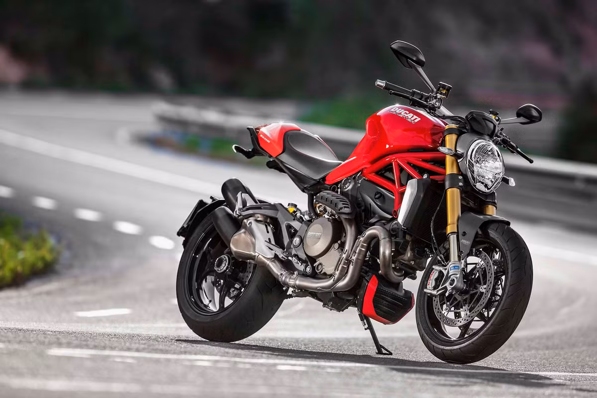 Động cơ sản sinh công suất tối đa 135 mã lực tại 8.750 vòng/phút và mô-men xoắn cực đại 86,8 lb-ft tại 7.250 vòng/phút.