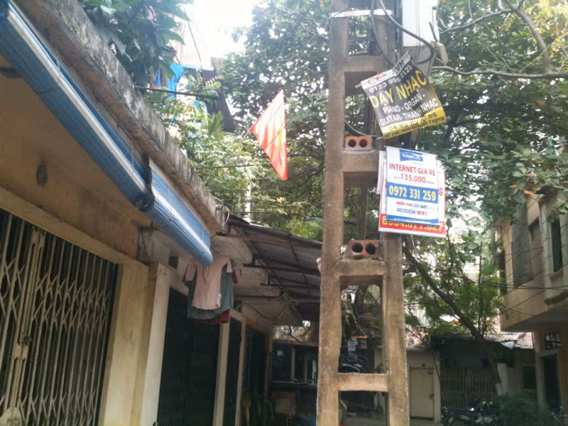 Thêm những quảng cáo về lắp đặt Internet cùng quảng cáo về dạy nhạc trong khu Bắc Thành Công.