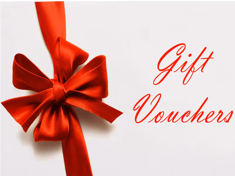 Gift voucher của các dịch vụ, sản phẩm là món quà thích hợp dành tặng cho các thầy cô thích mua hàng trực tuyến. Phụ huynh nên tìm hiểu kỹ càng về địa điểm cũng như sản phẩm khuyến mại để tránh hiện tượng phục vụ kém chất lượng.