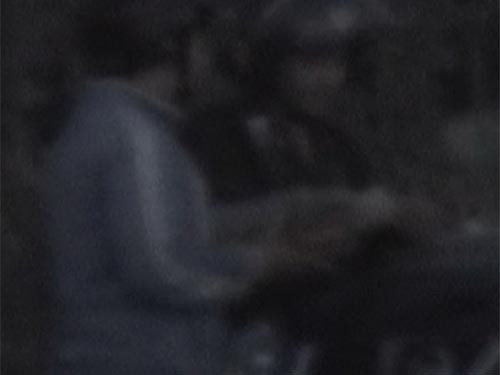 Cảnh sát cơ động thổi xe và xử phạt người đi đường trên xa lộ Hà Nội đoạn gần ngã tư Thủ Đức, TP HCM