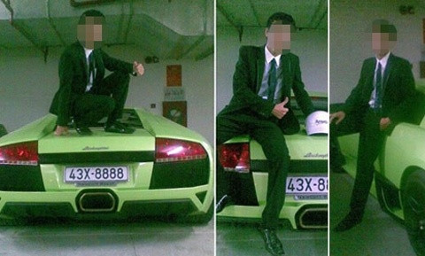 Trước đó, vào tháng 7/2012, chuyên trang ô tô Autogespot cũng nhắc đến "siêu bò" màu xanh cốm này sau sự cố một "nhà ảo thuật" thản nhiên ngồi lên xe để chụp ảnh.