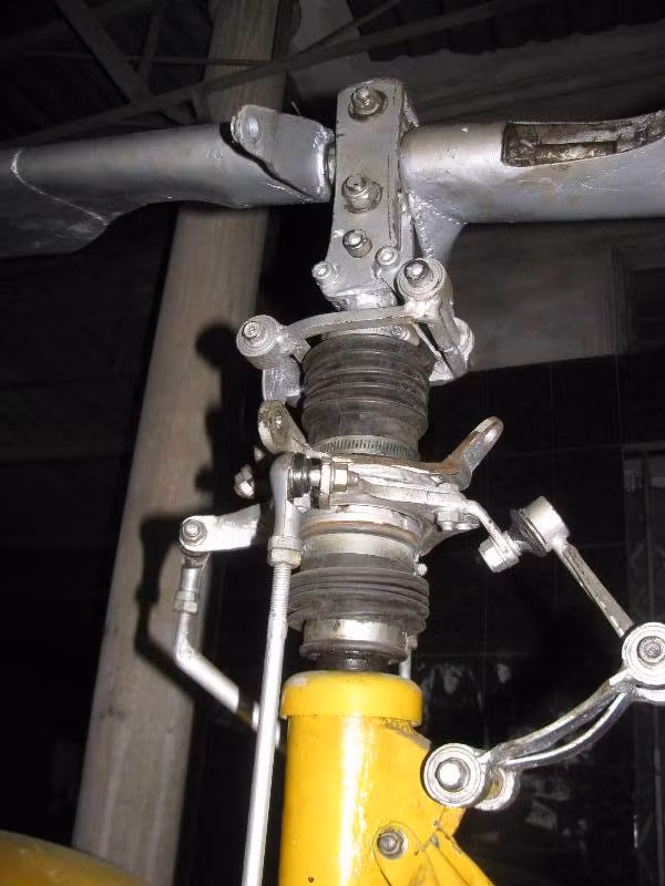 Đĩa chao cánh quạt chính của máy bay.