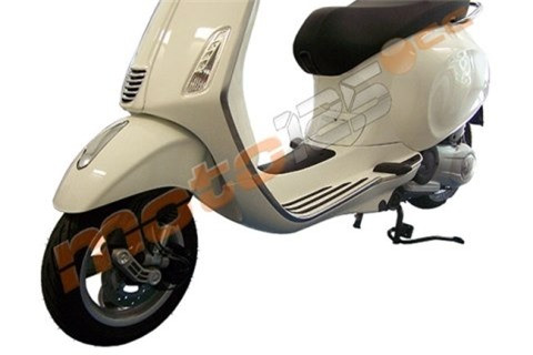 Piaggio Việt Nam đang chuẩn bị ra mắt một mẫu xe ga hoàn toàn mới trong tháng 11 tới, đây là một mẫu Vespa bí mật mà nhiều người đồn đoán đây là chiếc xe có tên Primavera tại Ý.