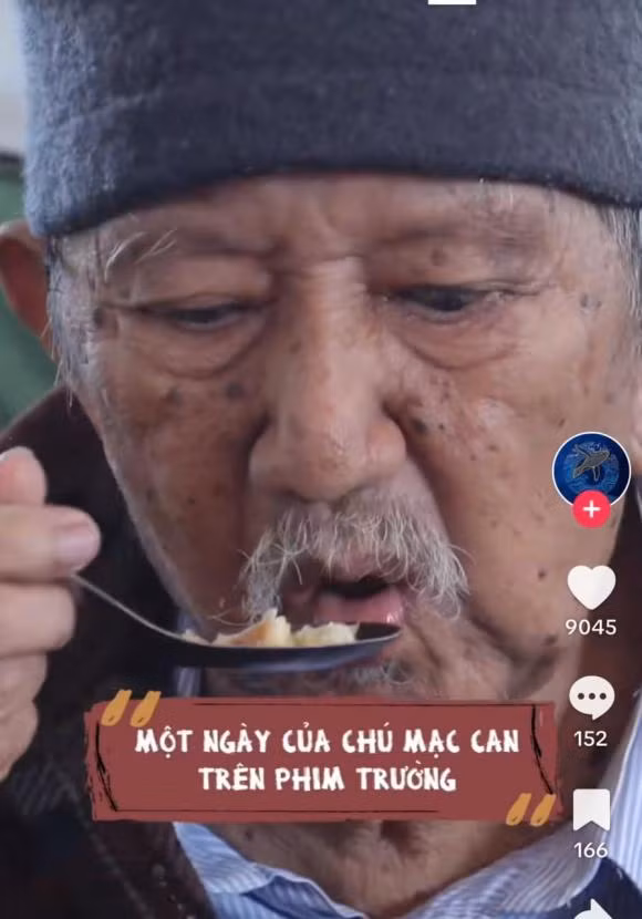 Xót xa với hình ảnh chật vật của NS Mạc Can khi đi quay - Hình 7 Xot xa voi hinh anh chat vat cua NS Mac Can khi di quay-Hinh-7