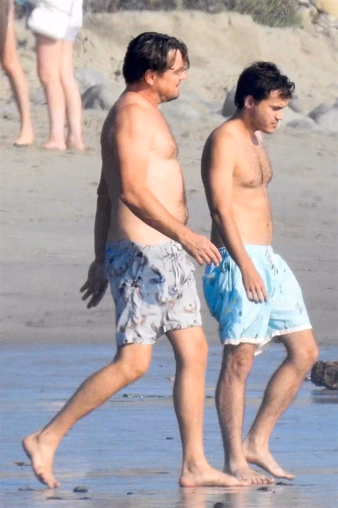 Tai tu 'Titanic' Leonardo DiCaprio lo than hinh beo u, xap xe o tuoi 46