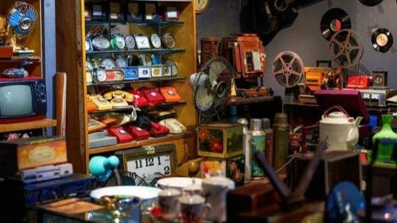 “Hai thu do cu, ngheo den may cung dung giu”, do la do gi?-Hinh-7