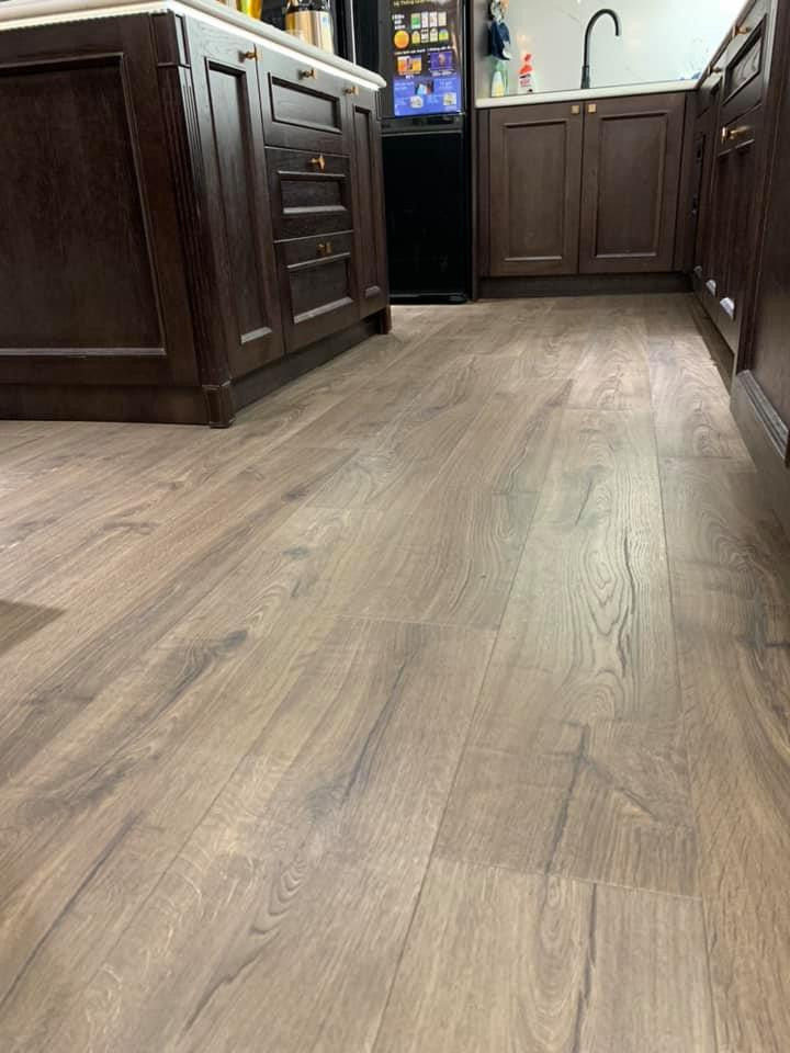 Su dung san go trong nha bep va phong tam co hop ly?-Hinh-2