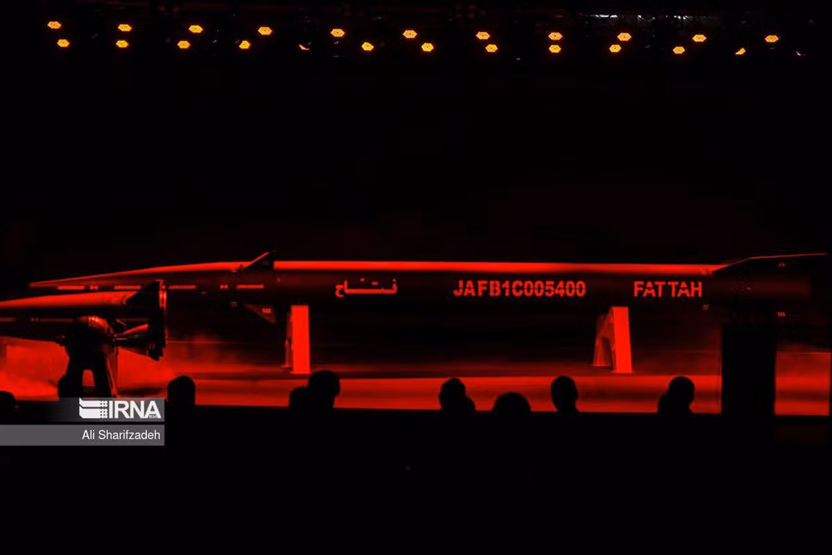 Iran trinh lang ten lua sieu thanh, My - Israel lieu co the ngoi yen?-Hinh-2