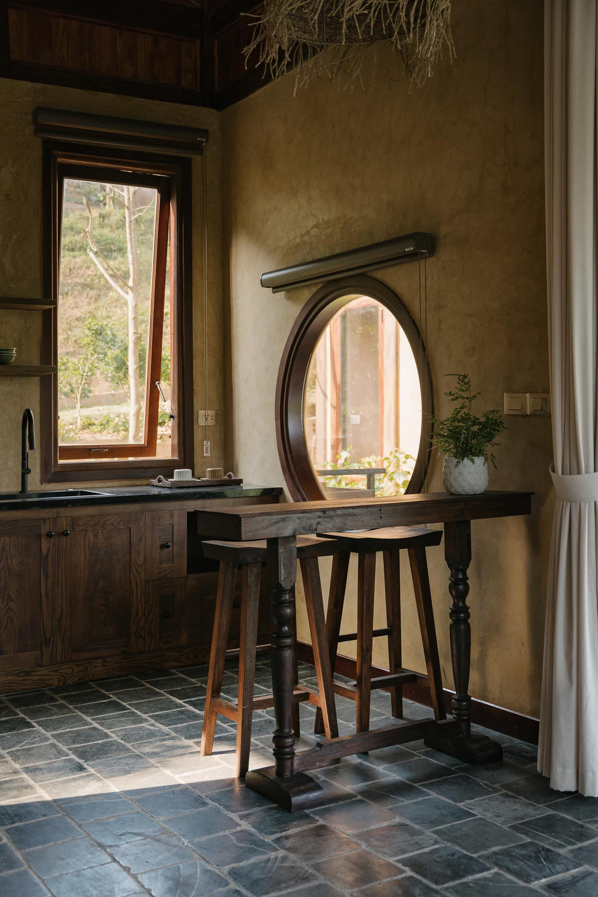 Net doc dao cua ngoi nha truyen thong ben trien doi-Hinh-8