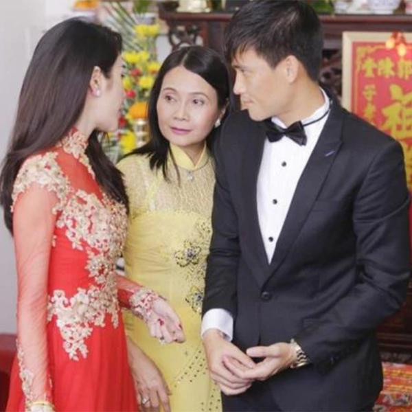 Đời tư kín tiếng về người phụ nữ 'bắt' Thủy Tiên gửi tiền - Hình 3 Doi tu kin tieng ve nguoi phu nu 'bat' Thuy Tien gui tien-Hinh-3