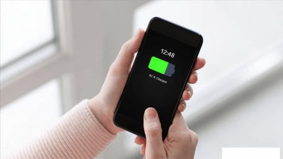 Su dung sac pin dien thoai the nao de khong lam hong va tang tuoi?