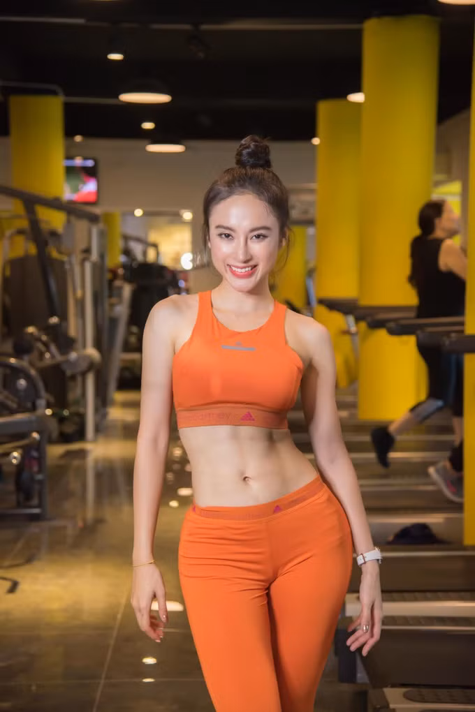 Angela Phuong Trinh nhieu nam nang ta: Vong 3 trai dao, co bap cuon cuon-Hinh-3