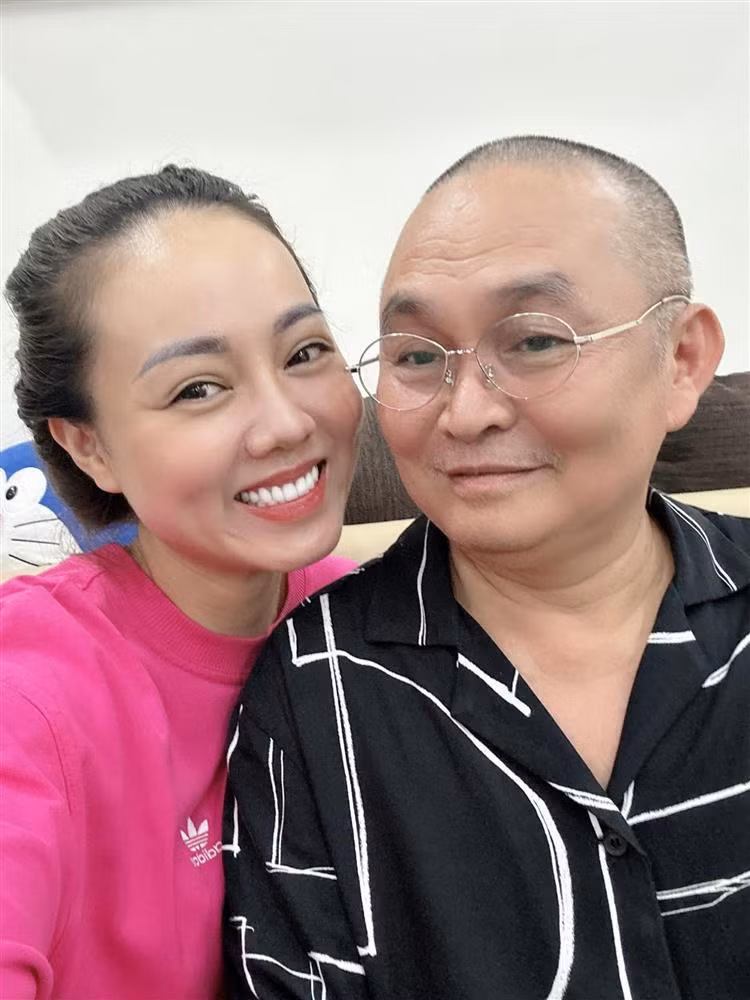 Xuan Hinh chuc 'lay vo tre phai co gang som khoe', Cong Ly phan ung sao?