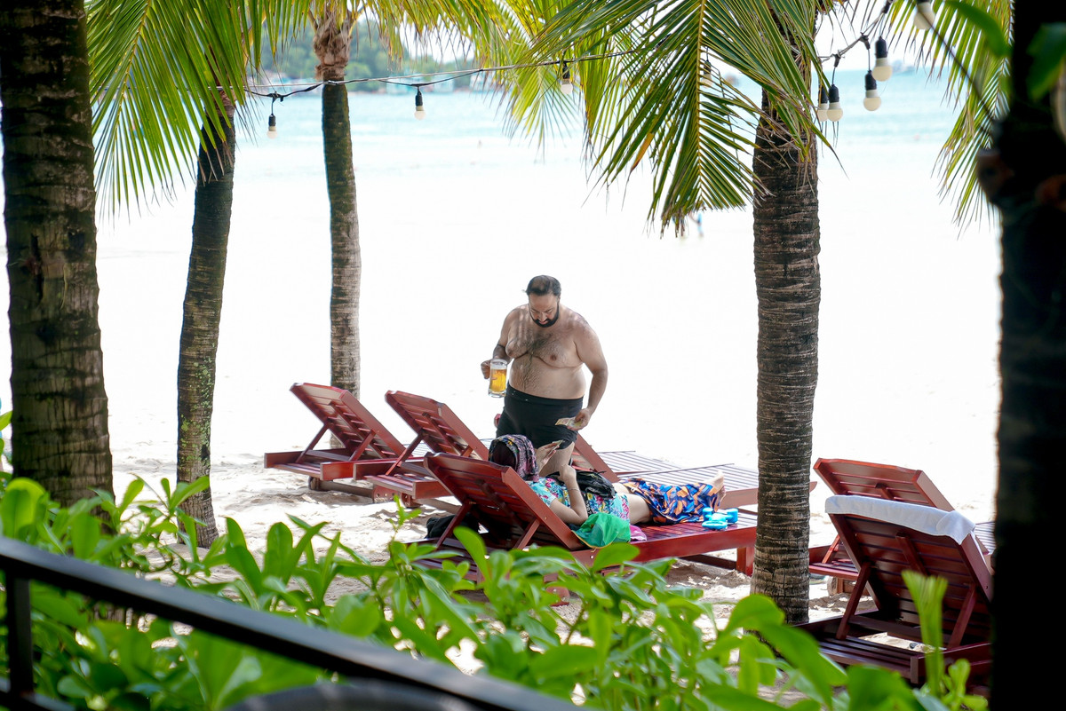 Nha hang cho khach nuoc ngoai o Phu Quoc gap kho truoc mua du lich-Hinh-7