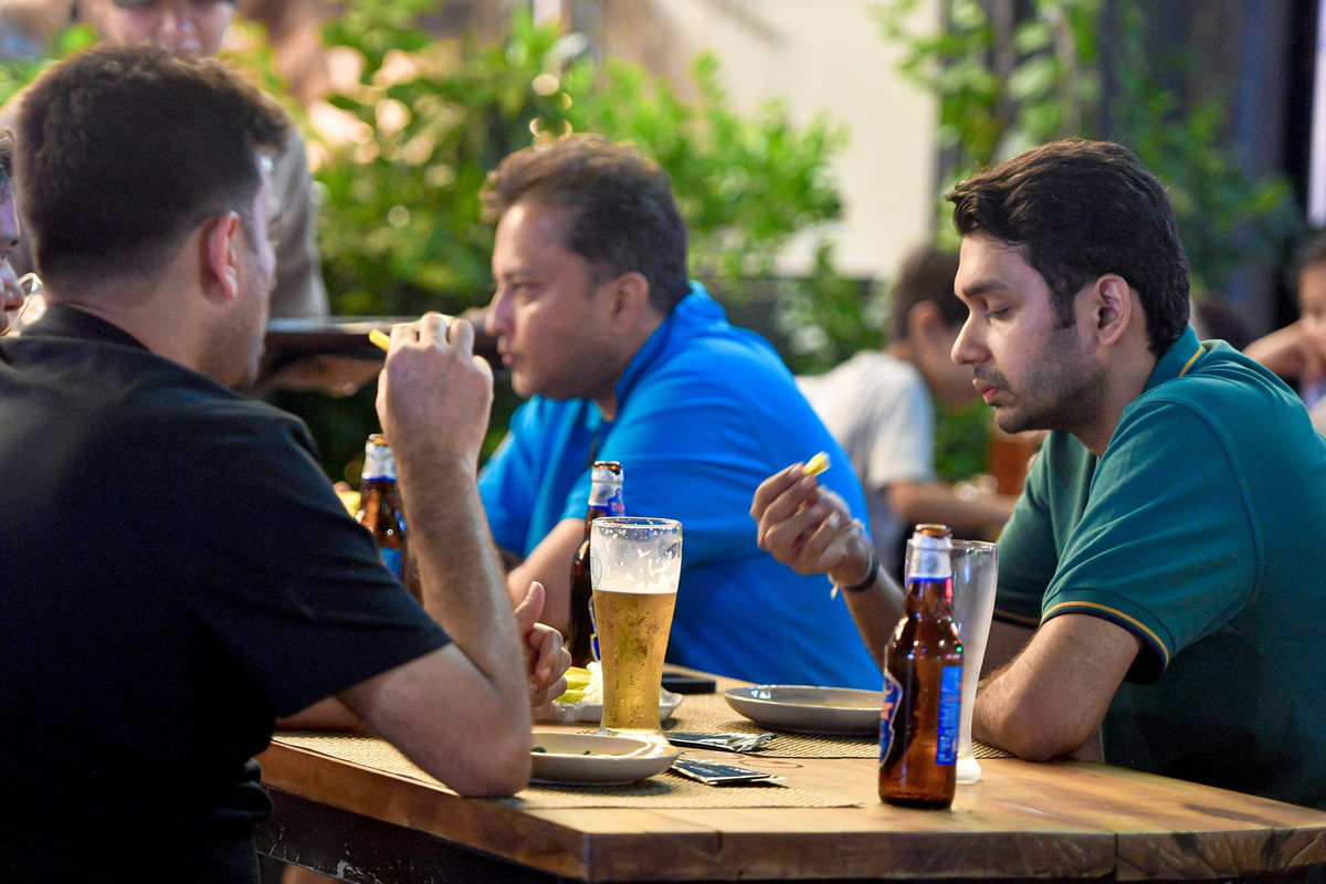 Nha hang cho khach nuoc ngoai o Phu Quoc gap kho truoc mua du lich-Hinh-4