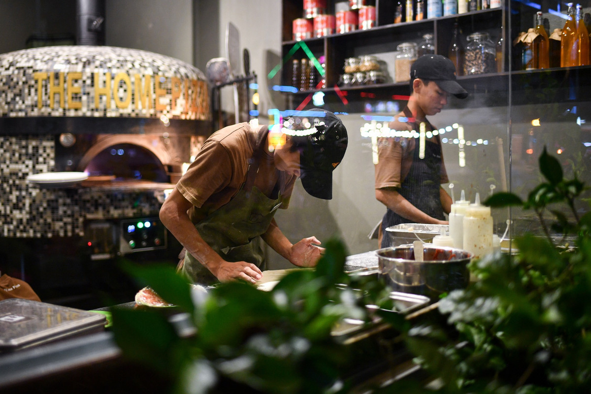 Nha hang cho khach nuoc ngoai o Phu Quoc gap kho truoc mua du lich-Hinh-3