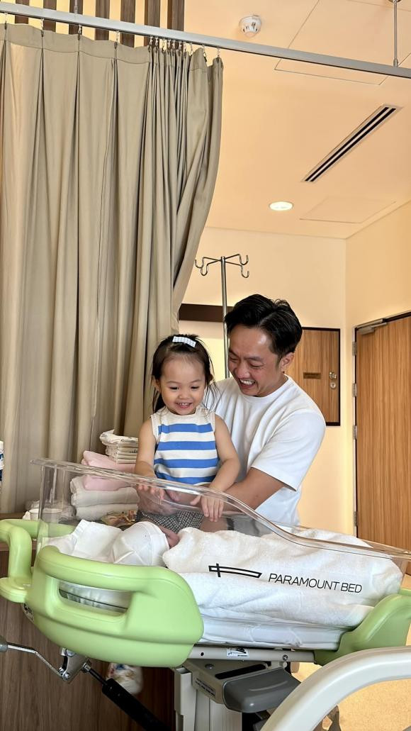 Cường Đô La tiết lộ vào tận hai vai trong cùng một ngày ảnh 5 Cường Đô La tiết lộ vào tận hai vai trong cùng một ngày ảnh 5