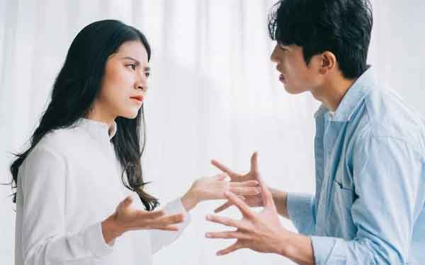 Don ra o rieng, toi gap ap luc tu chinh anh trai ruot