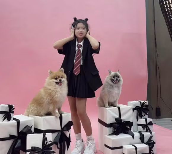 Con gái cố nghệ sĩ Mai Phương xinh như thiên thần ảnh 2