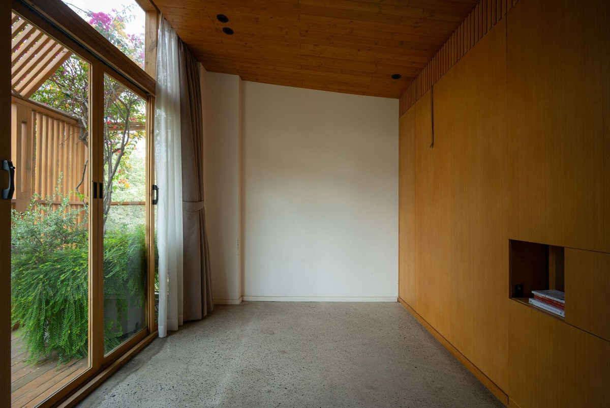 Nha ong luon thoang mat nho lam san vuon tren mai-Hinh-13