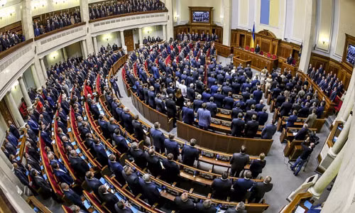 Các đại biểu Quốc hội Nga tham dự phiên điều trần ngày 8/12.