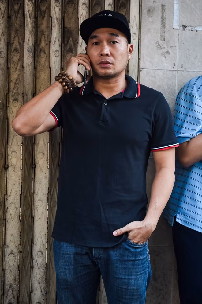 Anh Tuấn nhóm MTV cũng có mặt để tiễn đưa nhạc sĩ Nguyễn Ánh 9.