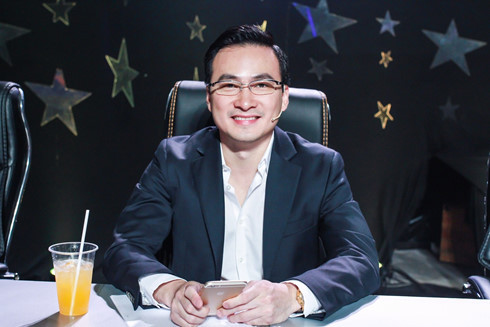 Ở tuổi ngoài 40, Chi Bảo dành nhiều thời gian phát triển sự nghiệp kinh doanh riêng và chăm sóc quỹ "Hiểu về trái tim". Thi thoảng anh tham gia điện ảnh với các vai diễn được chọn lựa kỹ càng. Ngoài ra, Chi Bảo còn xuất hiện trong vai trò MC cho những sự kiện lớn. Về đời sống riêng, có tin đồn Chi Bảo đã ly hôn người vợ thứ hai, tuy nhiên, anh chưa một lần lên tiếng về chuyện này.