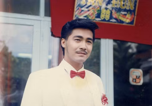 Vẻ ngoài lãng tử của Lý Hùng cùng tài năng diễn xuất ấn tượng của anh từng chinh phục hàng triệu khán giả cả nước. Anh cũng là niềm tự hào của điện ảnh Việt khi là diễn viên Việt Nam đầu tiên xuất ngoại đóng phim và tạo được dấu ấn.