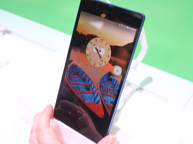 Máy hỗ trợ công nghệ âm thanh Dolby Atmos nhằm giúp người dùng trải nghiệm xem phim và nghe nhạc tốt hơn.