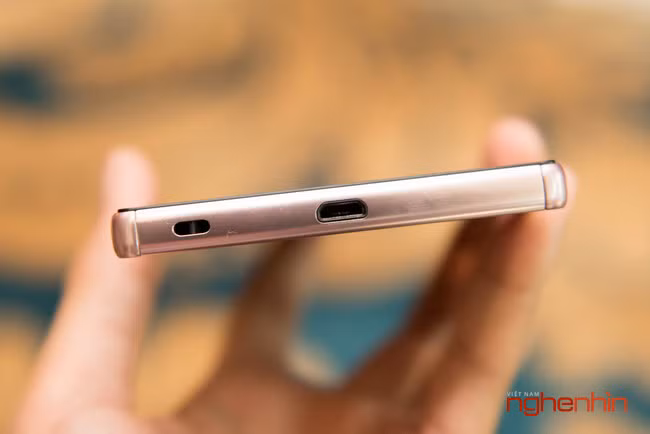 Theo dự kiến, Sony sẽ giới thiệu và bán ra Xperia Z5 Premium phiên bản màu hồng vào tháng 5/2016.