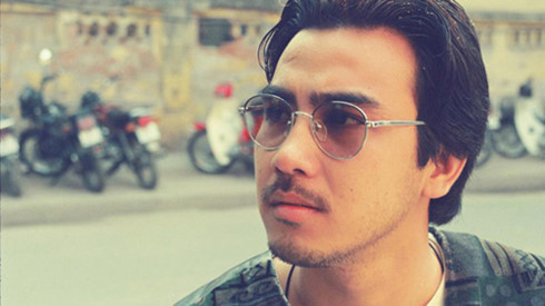 Năm 1995, Quyền Linh ghi dấu ấn với vai Lãm trong phim "Người Hà Nội". Từ đây, sự nghiệp diễn xuất của anh mới thăng tiến với nhiều vai diễn ấn tượng trong các phim "Đồng tiền xương máu", "Những nẻo đường phù sa"...