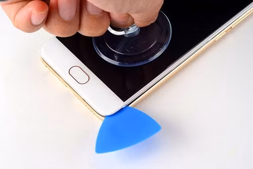 Chưa dừng lại ở đây, Meizu Pro 6 trang bị màn hình 5,5 inch Full HD hỗ trợ công nghệ cảm biến lực nhấn 3D Press, bộ xử lý 10 nhân MediaTek Helio X25, RAM 4GB...