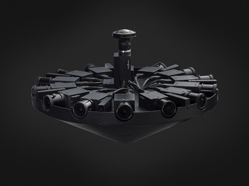 Facebook cho biết các hình ảnh ghi lại được sẽ được xử lý bằng một phần mềm do hãng phát triển trên nền web, có tính tương thích cao với nhiều thiết bị phần cứng. Đáng chú ý, đại diện Facebook còn cho biết chiếc camera của hãng được thiết kế để chúng có thể hoạt động hàng giờ mà không bị quá nhiệt.